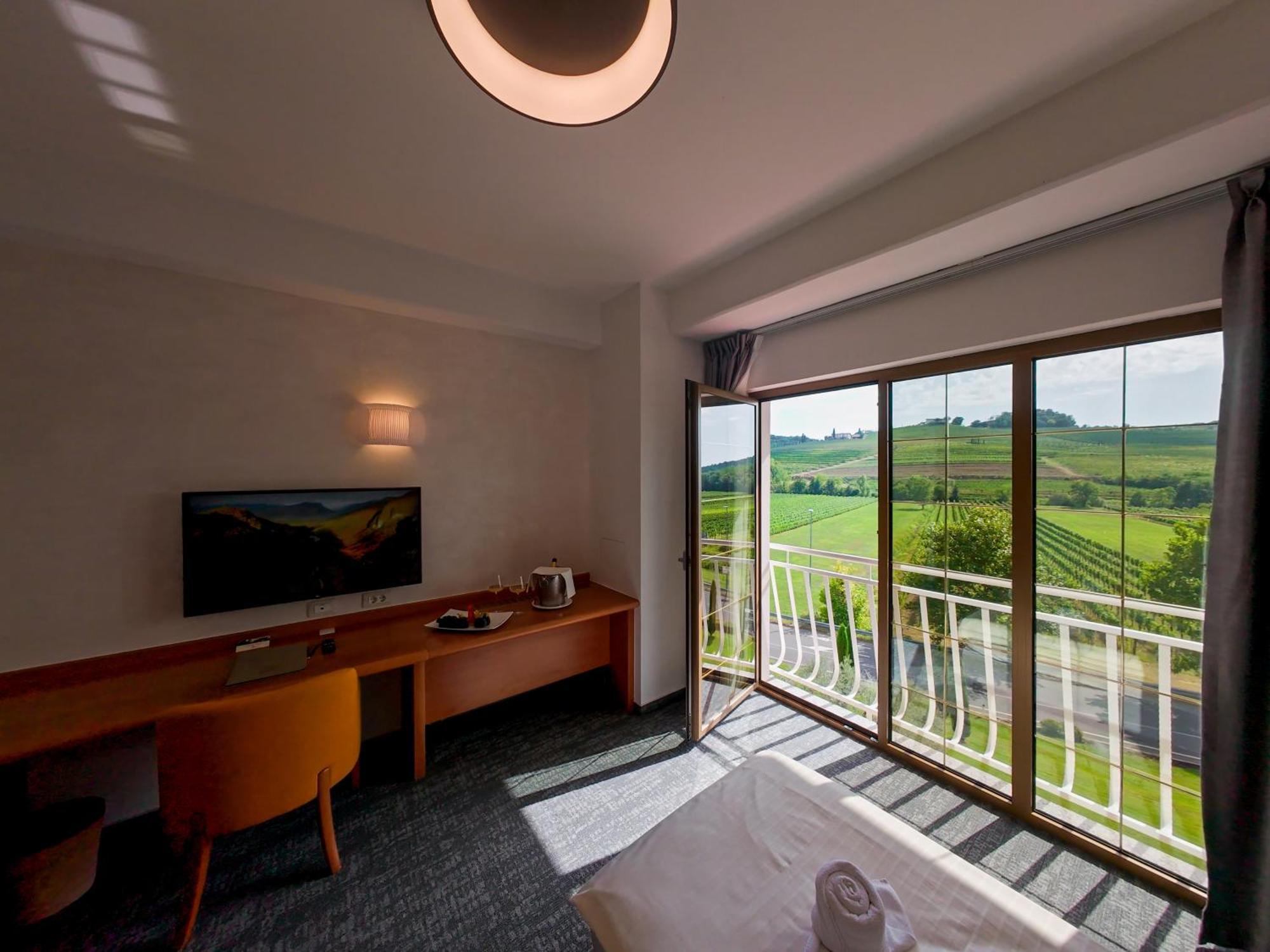 Hotel Venko Dobrovo